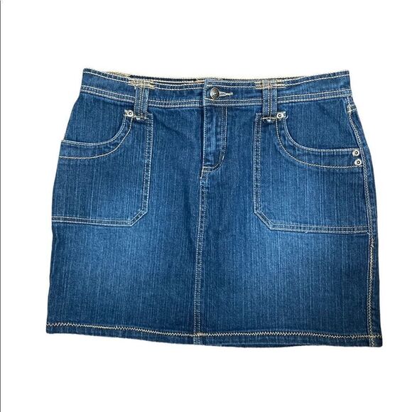Daisy Fuentes Jean Skirt, Size 8 - Picture 1 of 7